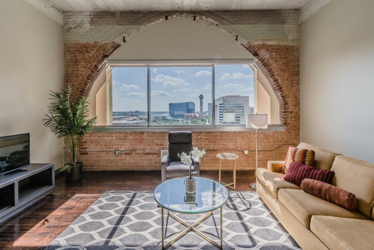 Regal Stays Corporate Apartments - Downtown Dallas Exterior photo