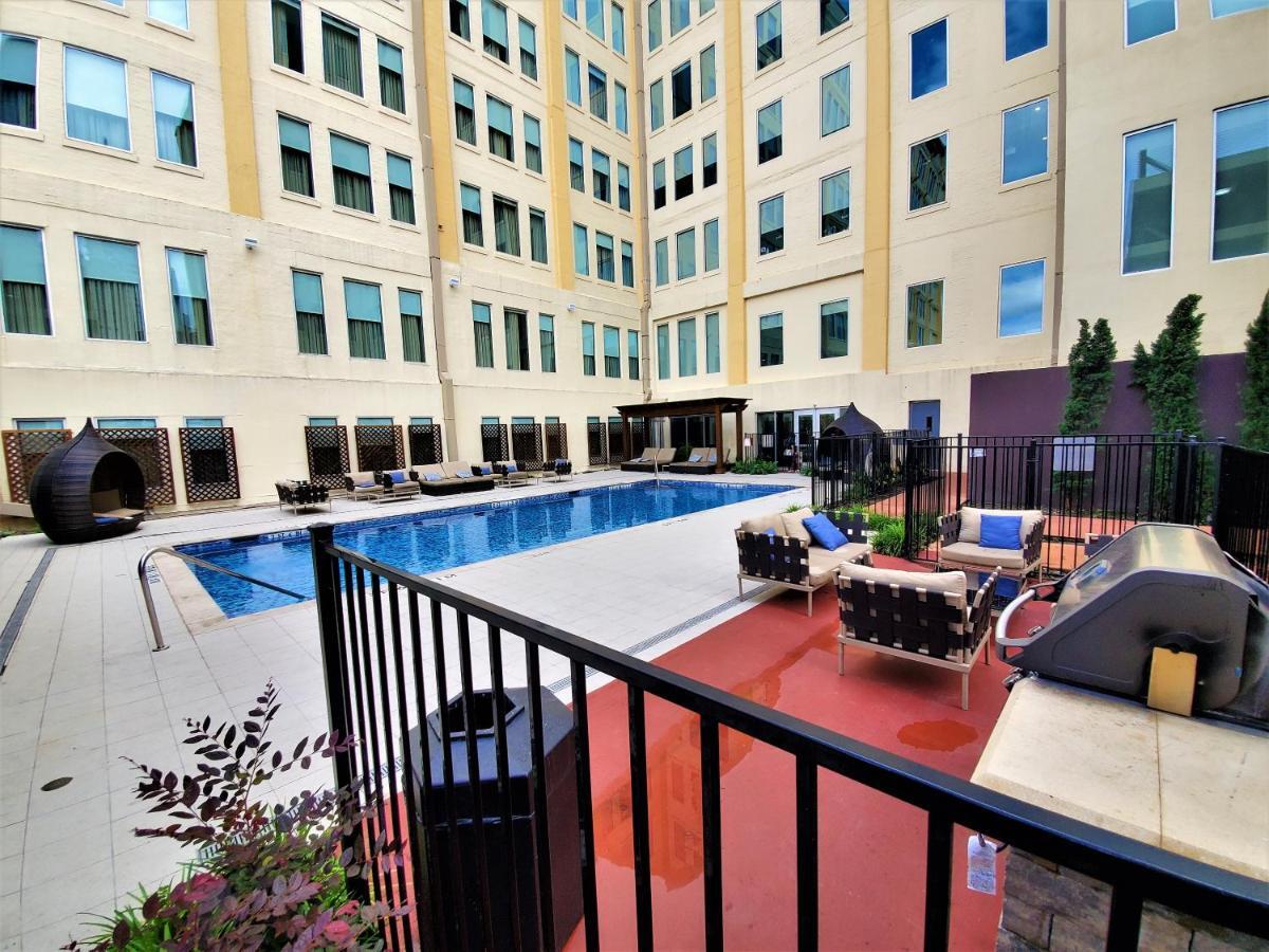 Regal Stays Corporate Apartments - Downtown Dallas Exterior photo